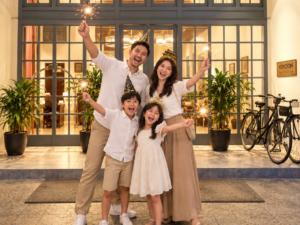 NEW YEAR FAMILY HOLIDAY